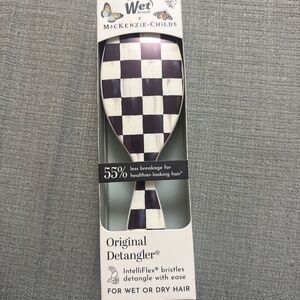 Mackenzie-Childs Wet Brush